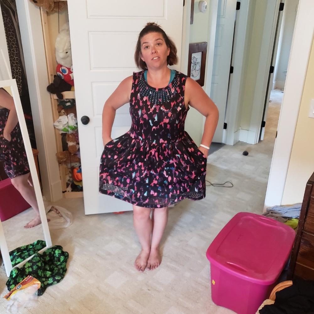 Stylish Patterned Midi Dress with Pockets! XL